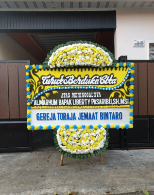 Papan Bunga Duka di Pematang Sidamanik
